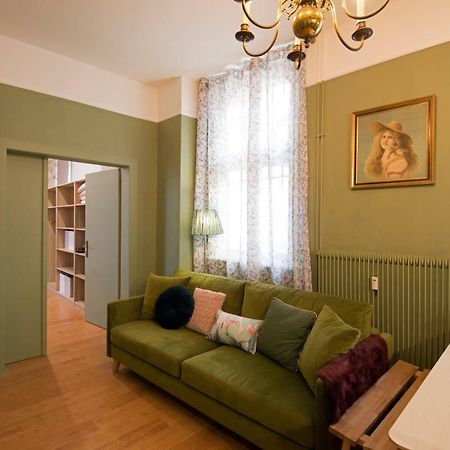 " Mademoiselle " 17 Boulevard Du Champ De Mars Colmar Exterior photo